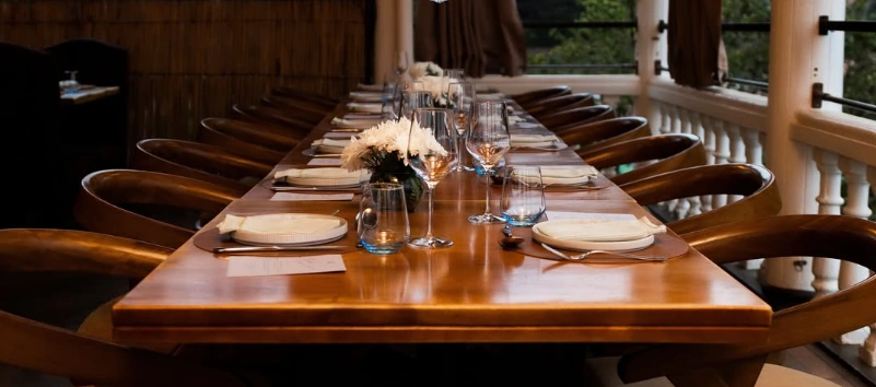 An intimate table set at Le Petit Chalet